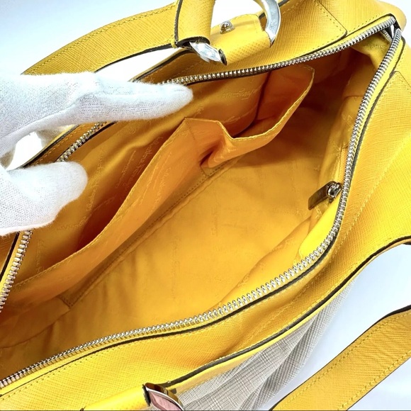 Salvatore Ferragamo Yellow and Cream Shoulder Bag - Picture 7 of 16